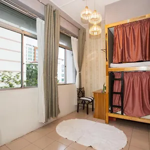  Hostal Escape Backpackers Kk